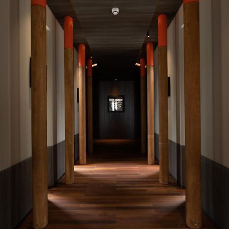 Madifushi Private Island Hotel Muli Exterior photo