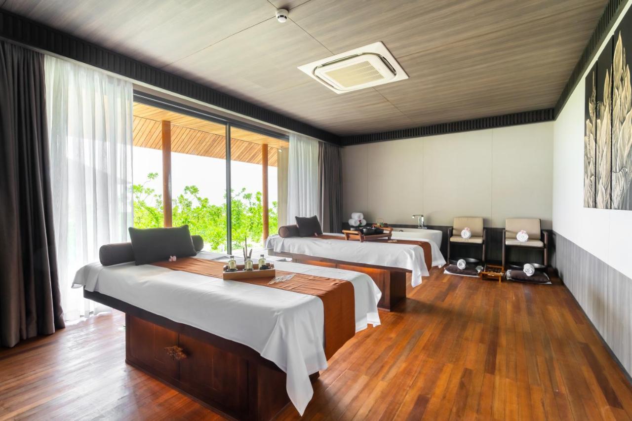 Madifushi Private Island Hotel Muli Exterior photo