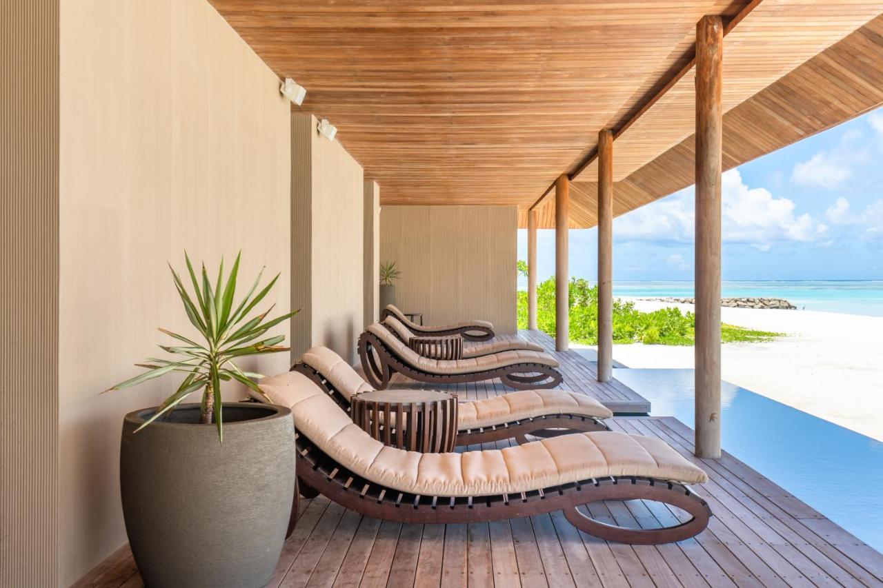 Madifushi Private Island Hotel Muli Exterior photo