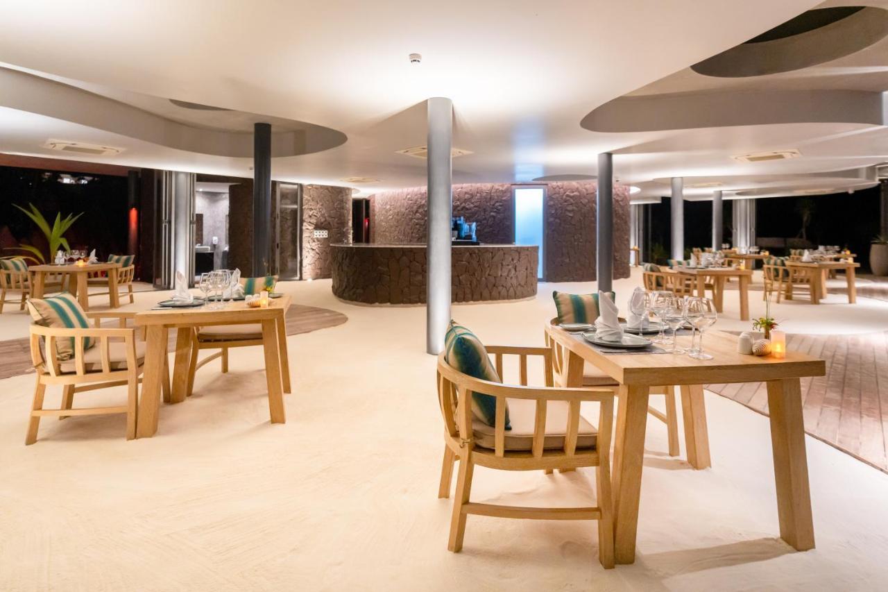 Madifushi Private Island Hotel Muli Exterior photo